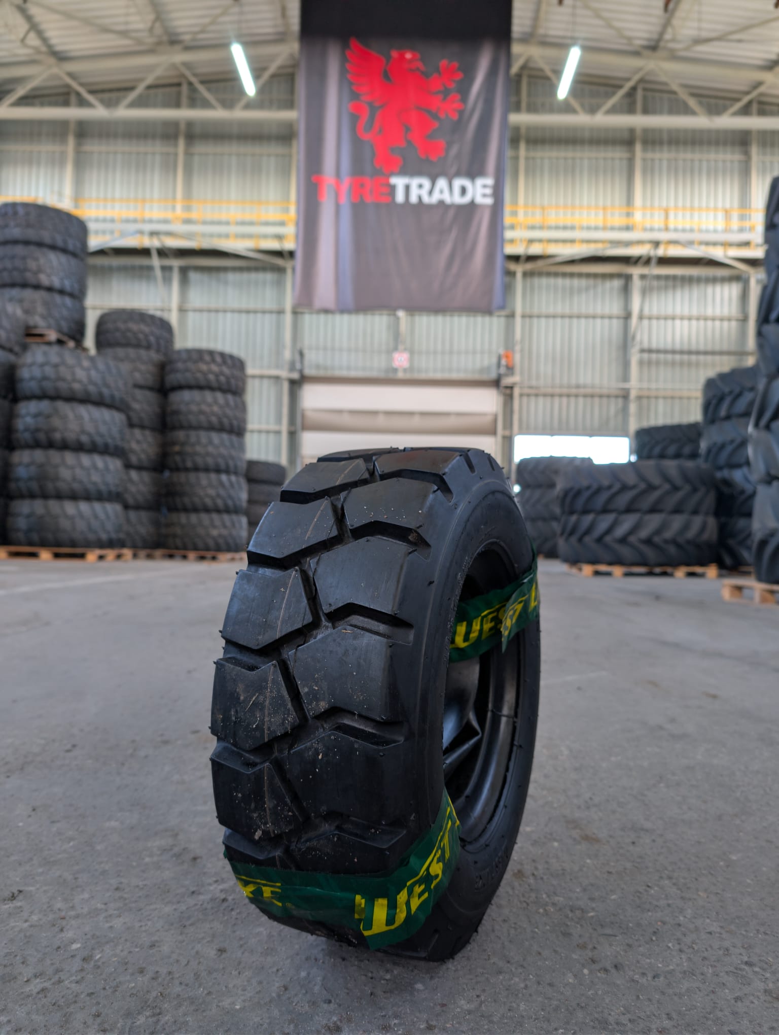 18x7-8 180/70-8 Westlake CL621 TT KOMPLET 1 18x7-8 180/70-8 Westlake CL621 TT KOMPLET 1