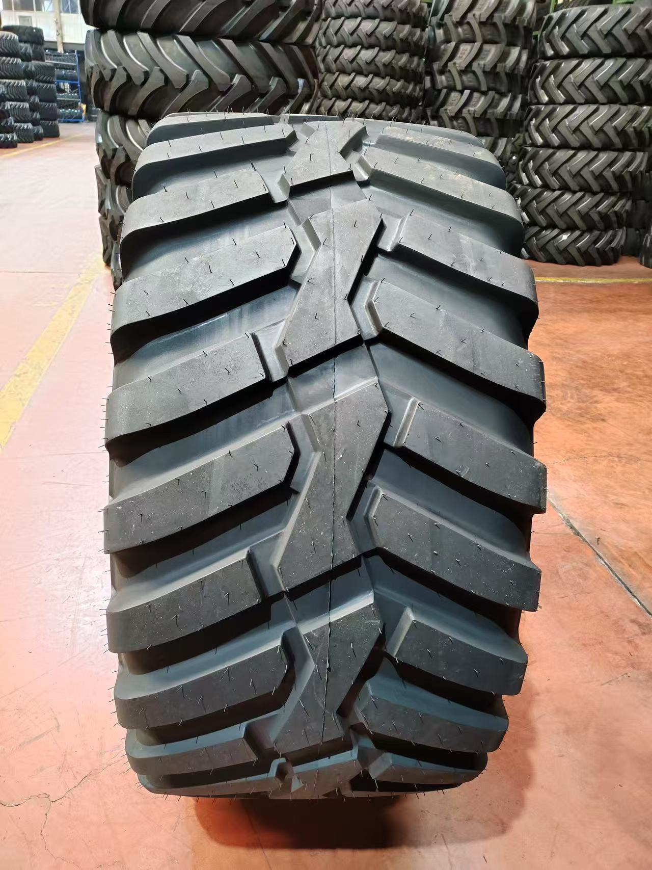 400/60R15.5 Forerunner QH742 148A8 STEEL BELT TL I-3 400/60-15.5 1 400/60R15.5 Forerunner QH742 148A8 STEEL BELT TL I-3 400/60-15.5 1